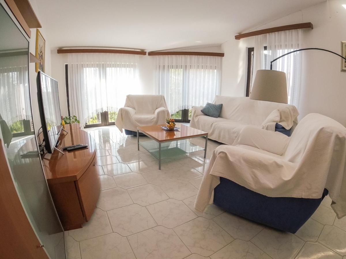 Apartment Maja 메덜린 외부 사진